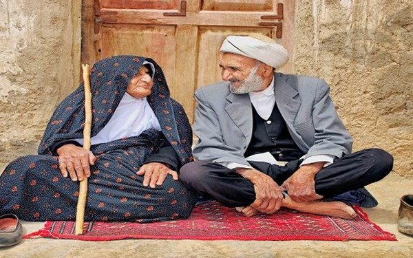 البرز / ۱۰ درصد جمعیت البرز را سالمندان تشکیل می‌دهند