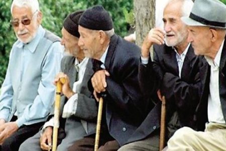 آذر شرقی / بحران سالمندی خیلی جدی است