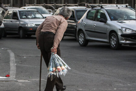 بحران سالمندان فقیر در آینده ای نه چندان دور/سالمندانی که مجبورند تا آخر عمر کار کنند