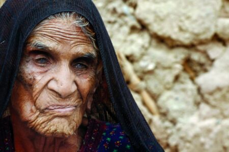 راز طول عمر مسن‌ترین زن ایرانی | ‌زن ۱۴۰ ساله از دلایل سلامتی‌اش می‌گوید