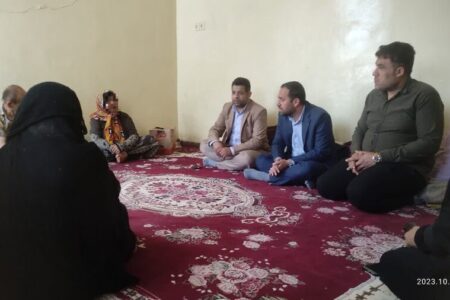 خوزستان / حضور فرماندار و رئیس بهزیستی هندیجان در منازل سالمندان