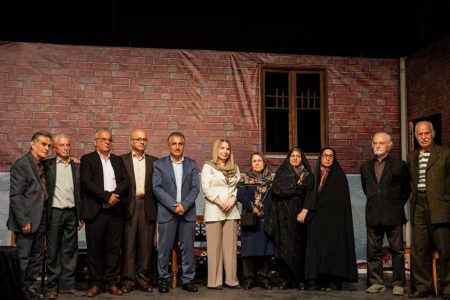 گیلان/ برگزاری مراسم اختتامیه دومین سالانه شهر دوستدار سالمند رشت