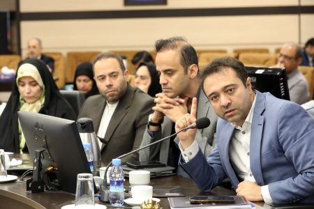 نشست مشترک بهزیستی و کمیسیون بهداشت و درمان؛ هشدار درباره سالمندی شتابان ایران و بسته شدن فرصت جمعیتی تا ۱۴۱۸